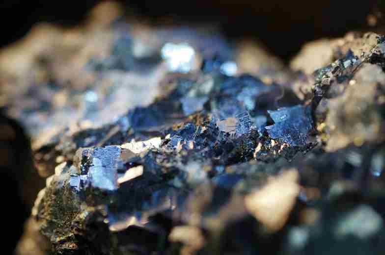 mineral--amp--metals